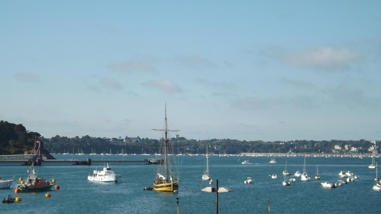 Appartement T2 ,Parking Prive,Terrasse, 10 Mns A Pieds De La Cite Corsaire Et Ses Plages Saint-Malo Exterior photo